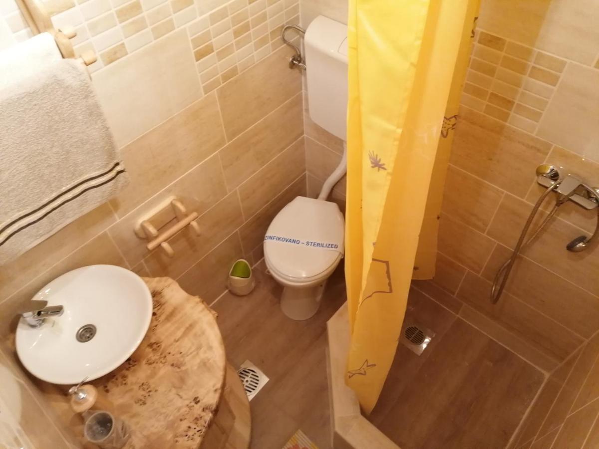Apartmani Zuti Leptir Vrdnik Eksteriør bilde